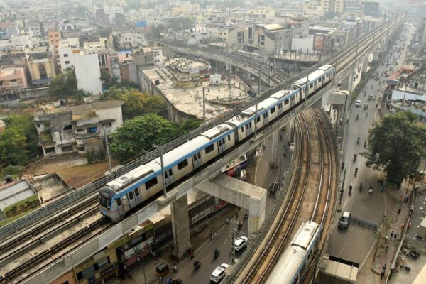 Hyderabad Metro Rail Aims for 100% Solar Power and Carbon Neutrality by 2040 Hyderabad Metro Rail Aims for 100% Solar Power and Carbon Neutrality by 2040