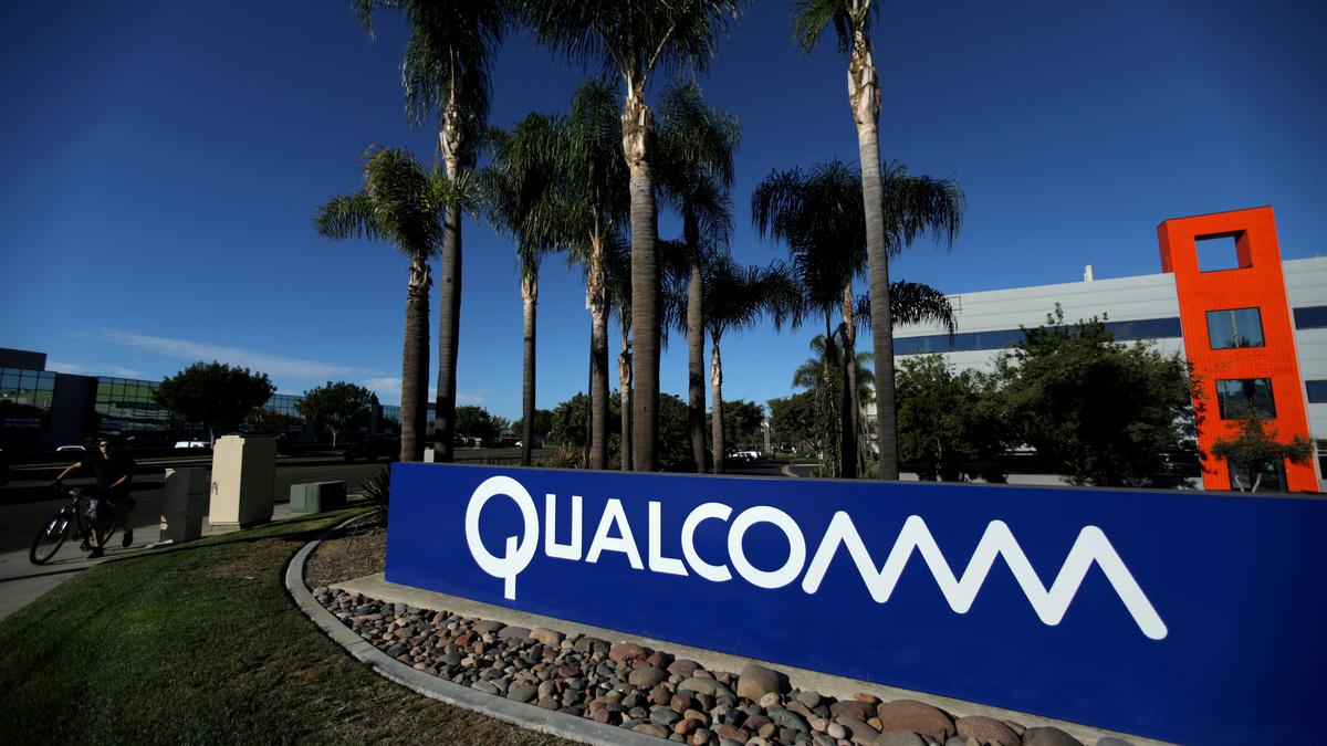 Qualcomm, a leading player in the tech industry, is making significant progress in fundamental AI research. The company aims to bring the core capabilities of AI – perception, reasoning, and action – to every device category, and then scale them across industries. In a bid to democratize AI and bring this vision to life, Qualcomm has announced a grant of $186,000 to the International Institute of Information Technology Hyderabad (IIITH). This funding will be directed towards developing Edge AI use cases and AI models on Qualcomm platforms. The project will be led by Professor Ramesh Loganathan from IIITH. To further support developers, Qualcomm has introduced the Qualcomm Innovators Development Kit (QIDK). This development kit is designed to shorten the path to productivity for developers by providing a comprehensive package of hardware, software, and customer support. The kit is built on the latest premium Snapdragon system-on-chip (SoC), offering developers all the features, functions, and performance of Snapdragon in one place. This initiative is the latest in a series of efforts by Qualcomm to strengthen the R&D ecosystem in India. By bringing together and supporting some of the best minds in the tech domain, Qualcomm is pushing the boundaries and shaping the future of AI. These ongoing initiatives underscore Qualcomm’s commitment to empowering the brightest minds to advance the frontiers of cutting-edge technology.