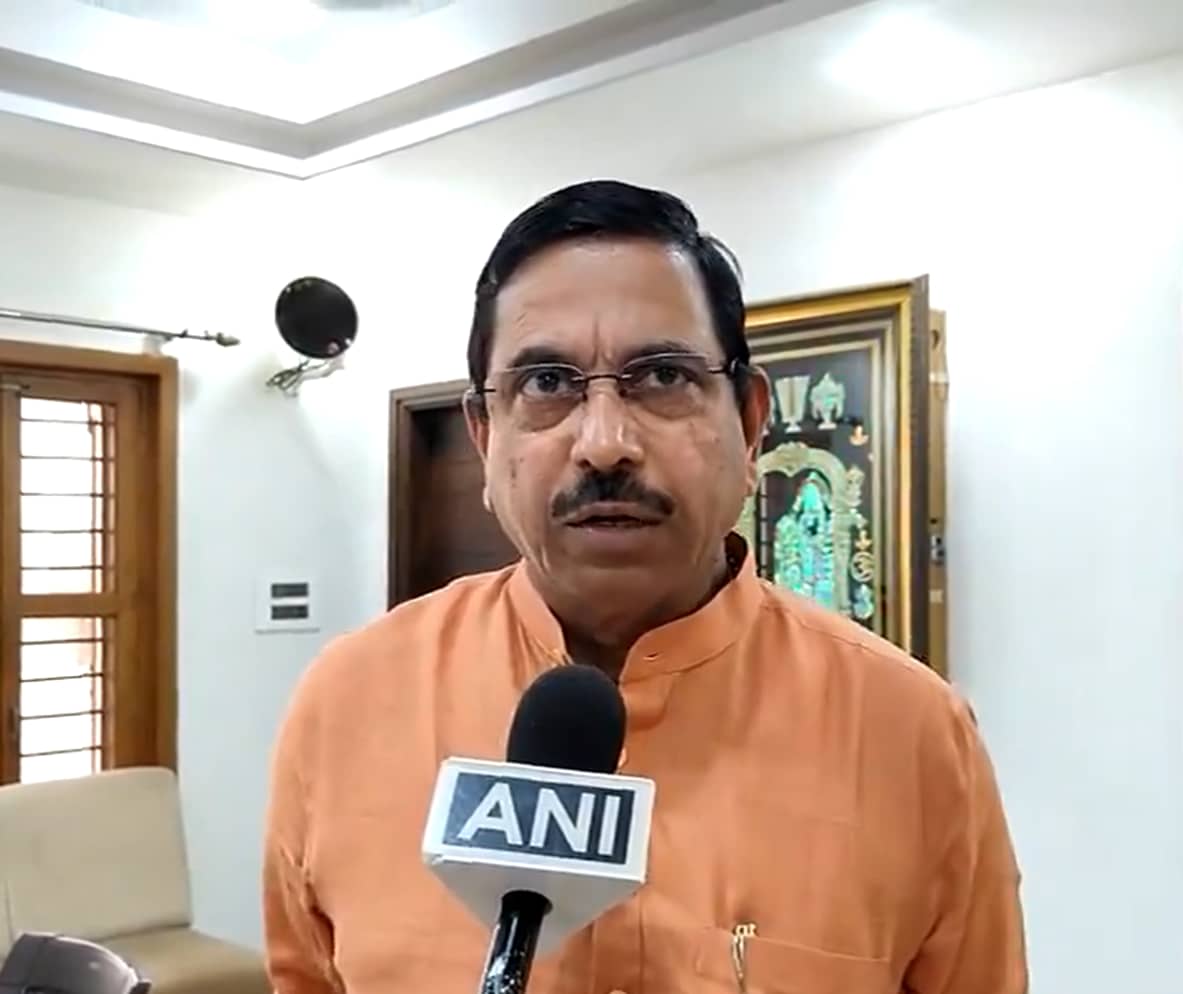Union Minister Pralhad Joshi Responds to Alleged Pro-Pakistan Slogans in Vidhan Soudha