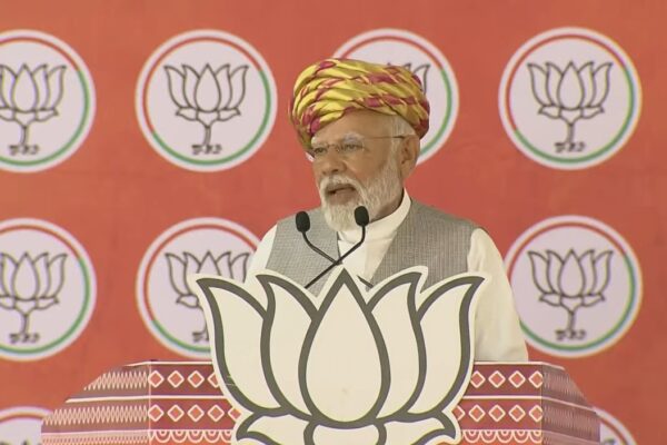 PM Modi Criticizes Congress’s Election Strategy in Jamnagar Rally