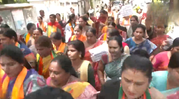 Telangana BJP Mahila Morcha Rallies for ASHA Workers’ Rights Amid Salary Dispute