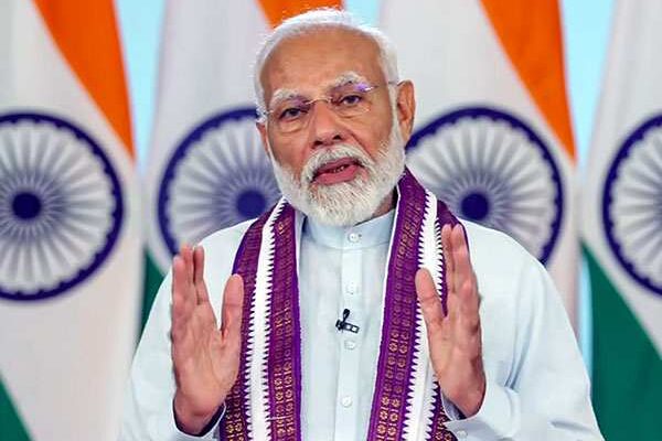 PM Modi Urges Global Action Against Terrorism at SCO Summit